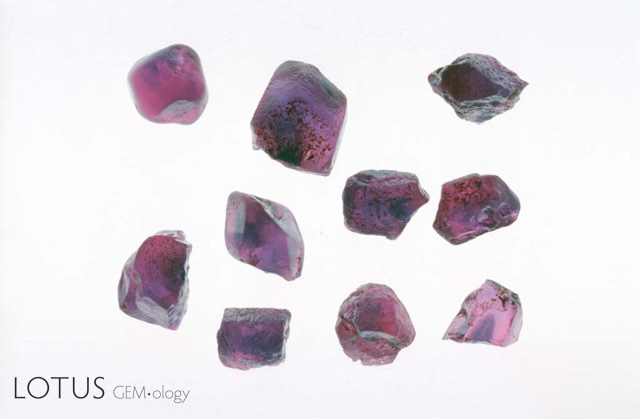 Figure 8. Ninth-century technique for heating ruby Möng Hsu ruby from Myanmar before (left) and after (right) low temperature heat treatment. The process used is just as described by al-Bīrūnī. The stones were heated in air to 1100°C for 20 hours. Clearly this process has greatly increased the value of these rubies by simply reducing the concentration of Fe2+–Ti4+ pairs by a few ppma, thus removing the blue colour zones. Photos: John L. Emmett Heat treatment of ruby was not the only gem enhancement mentioned by al-Bīrūnī. He also gave an extremely detailed description of pearl treatments and imitations (Sersen, 1991).