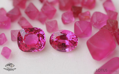 Hot pink spinels in rough and cut form from Namya, Burma. Photo: V. Pardieu, 2005.