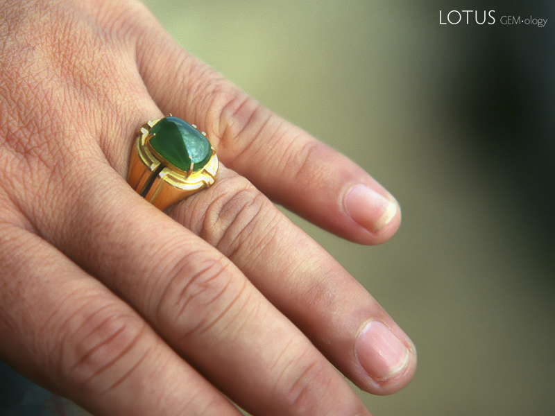 The imperial jade ring of a Hpakan laopan