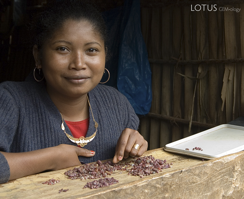 Moramanga ruby on sale in Andilamena. Photo: Richard W. Hughes