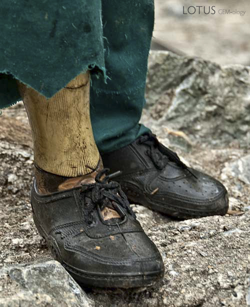 Antalai. The wooden leg of a former miner-turned bamboo cutter who had gotten off the boat near the Cambodian border. Photo &copy; Richard W. Hughes, April 2009.