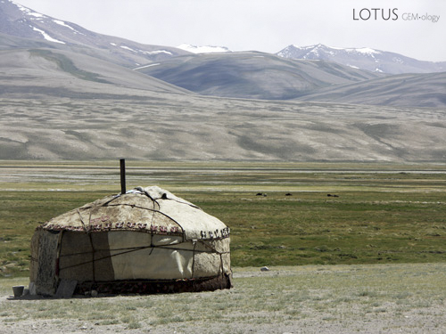 Welcome to Yurtistan A solitary yurt stands on the plain south of Murghab, in Tajikistan's far eastern region. Photo: Vincent Pardieu/fieldgemology.org